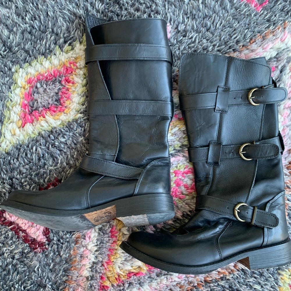 Steve Madden “Buck” Black Leather Women's Boots - Picture 2 of 5